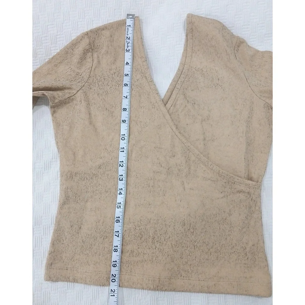Soft Surroundings Tan Beige‎ Textured Wrap V-Neck 3/4 Sleeve Top Medium